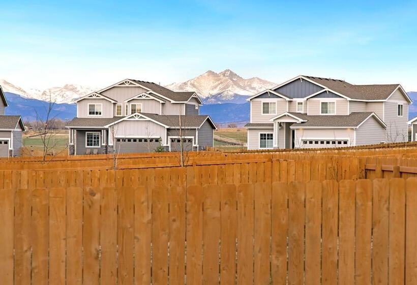 Mead Vacation Rental: Fenced Backyard & Fire Pit!