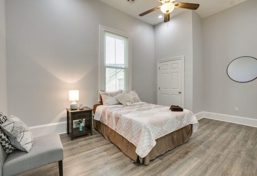 2 Mi To French Quarter: Walkable Nola Home