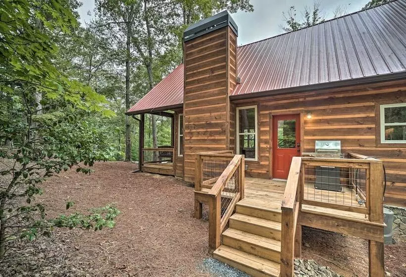 Peaceful Cabin On 3 Private Acres: Deck & Fire Pit