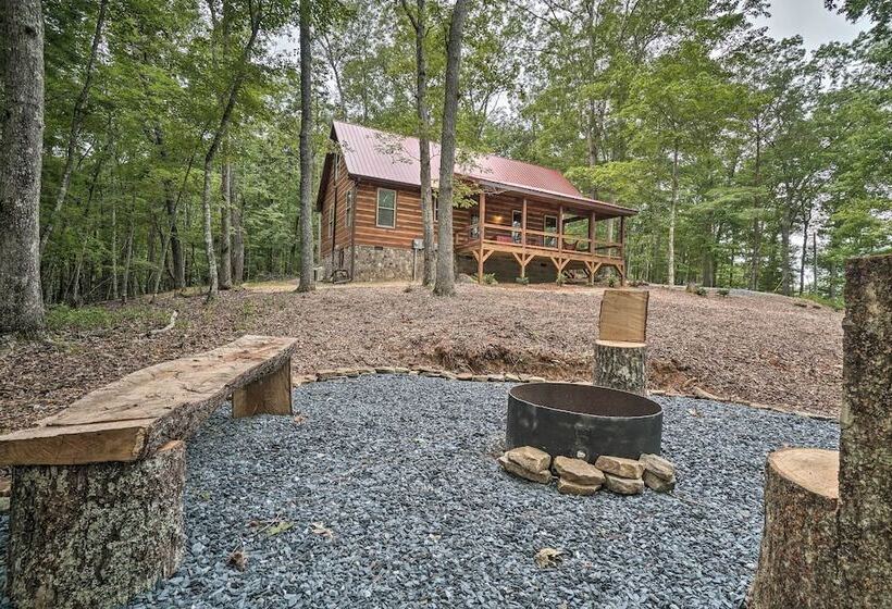 Peaceful Cabin On 3 Private Acres: Deck & Fire Pit