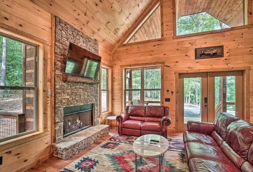 Peaceful Cabin On 3 Private Acres: Deck & Fire Pit
