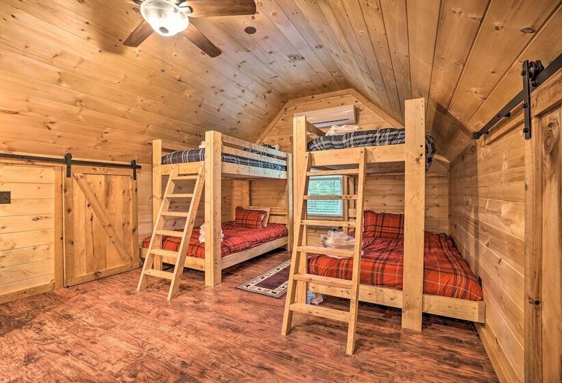 Peaceful Cabin On 3 Private Acres: Deck & Fire Pit