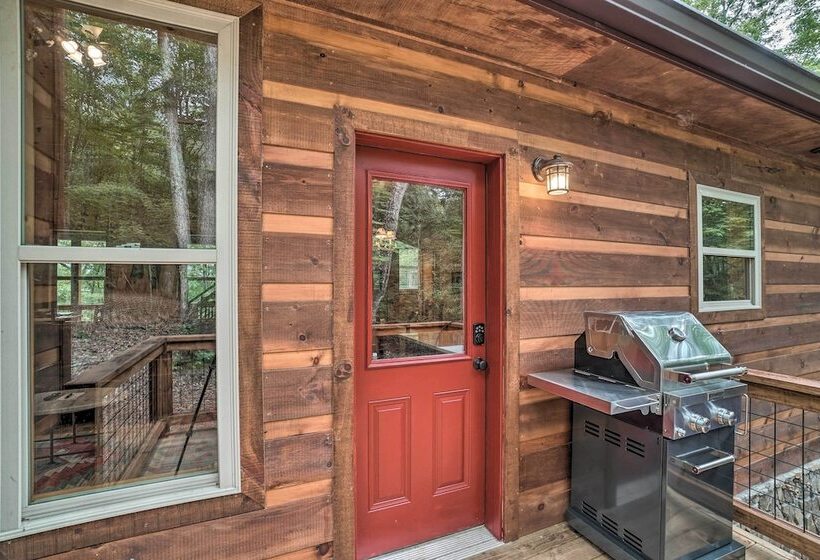 Peaceful Cabin On 3 Private Acres: Deck & Fire Pit