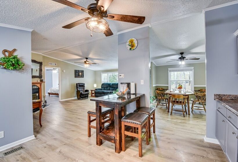 Peaceful Six Mile Vacation Home W/ Fire Pit