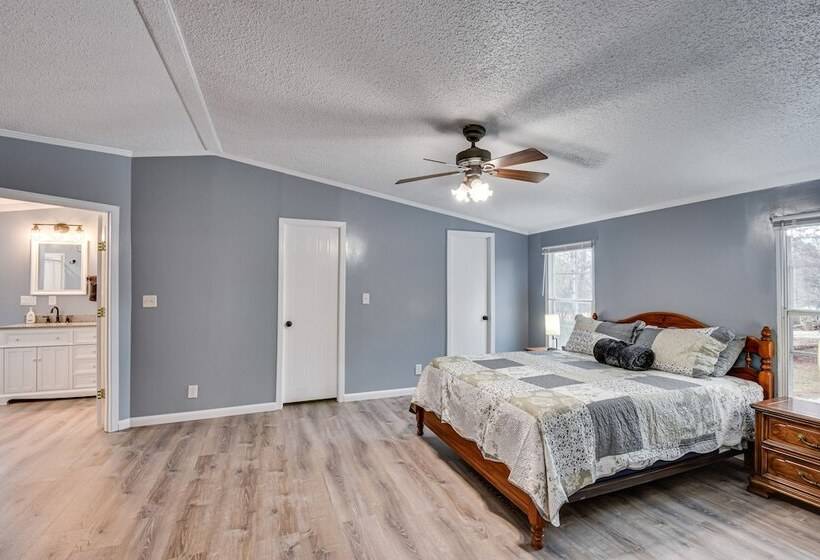 Peaceful Six Mile Vacation Home W/ Fire Pit