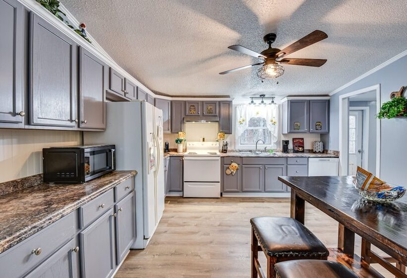 Peaceful Six Mile Vacation Home W/ Fire Pit