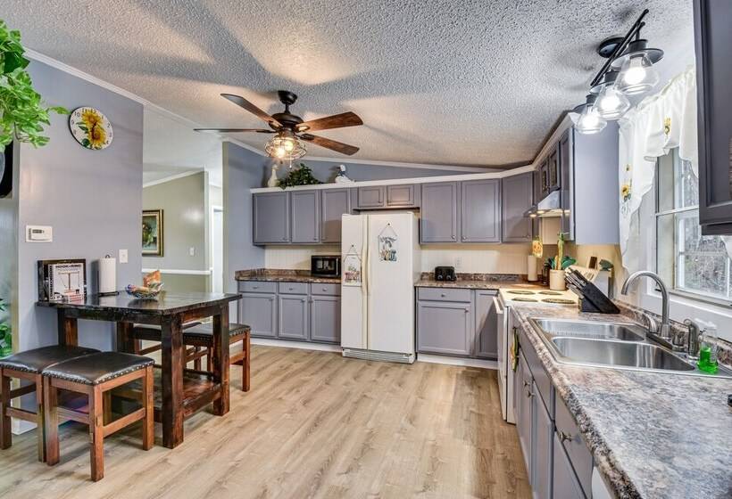 Peaceful Six Mile Vacation Home W/ Fire Pit