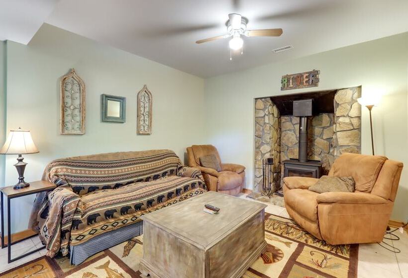 Pet Friendly Ellijay Home W/ Hot Tub + Game Room!