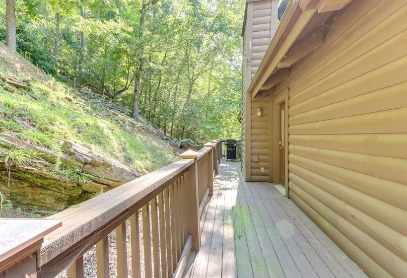 Pet Friendly Ellijay Home W/ Hot Tub + Game Room!