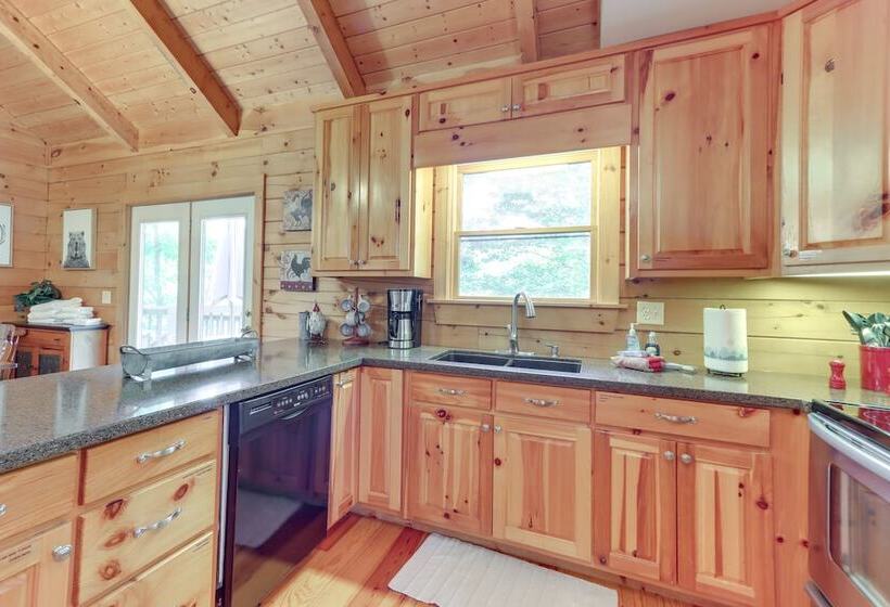 Pet Friendly Ellijay Home W/ Hot Tub + Game Room!