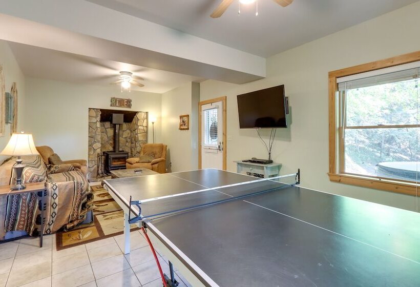 Pet Friendly Ellijay Home W/ Hot Tub + Game Room!