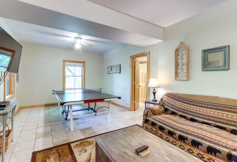 Pet Friendly Ellijay Home W/ Hot Tub + Game Room!