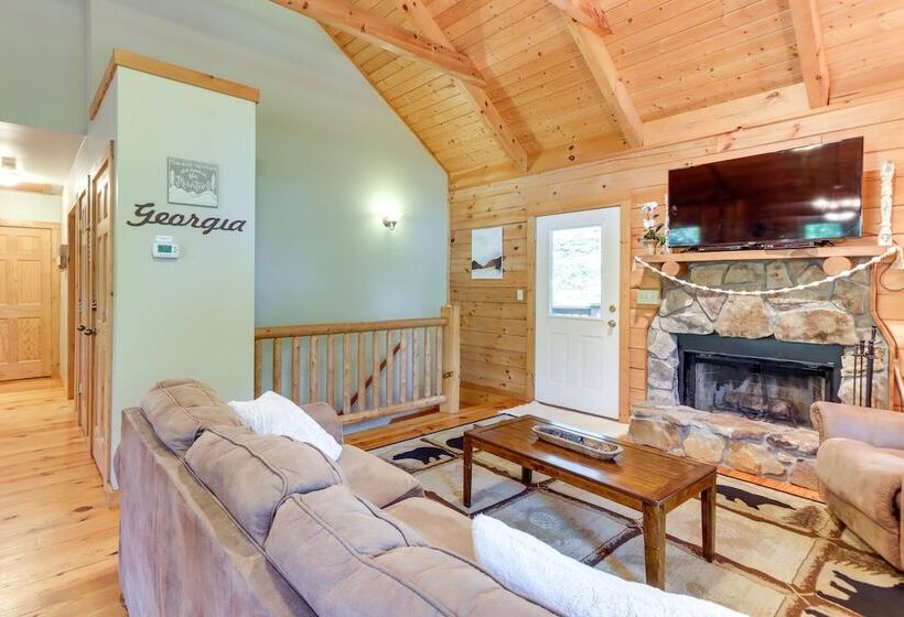 Pet Friendly Ellijay Home W/ Hot Tub + Game Room!