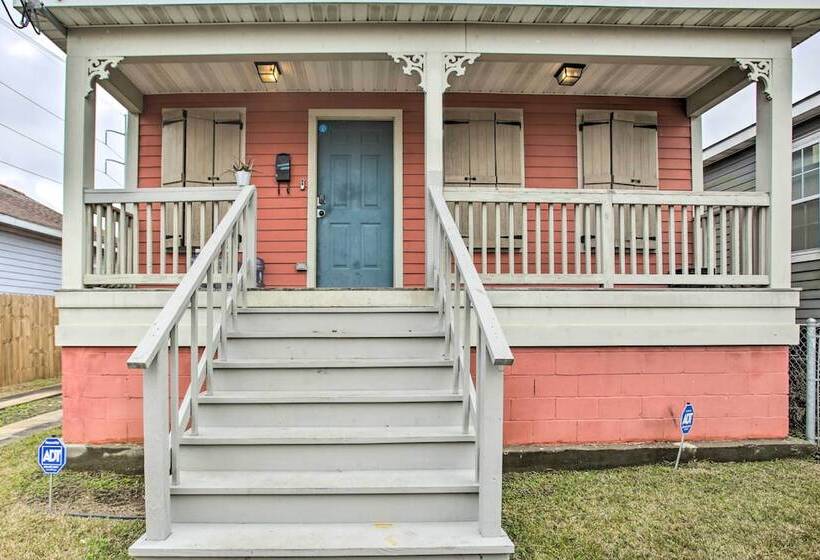 Pet Friendly Home < 3 Mi To French Quarter!