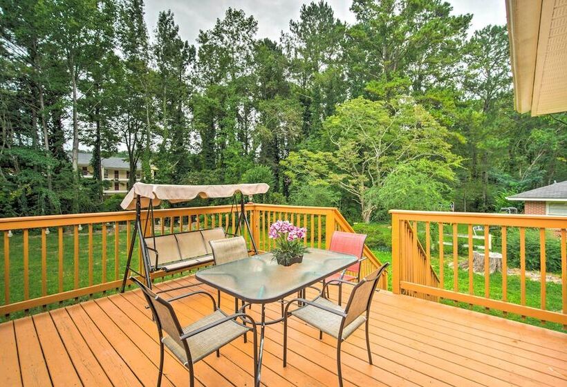 Picturesque Kennesaw Home W/ Private Backyard