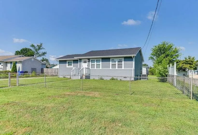 Portsmouth Vacation Rental: Near Parks & Golf