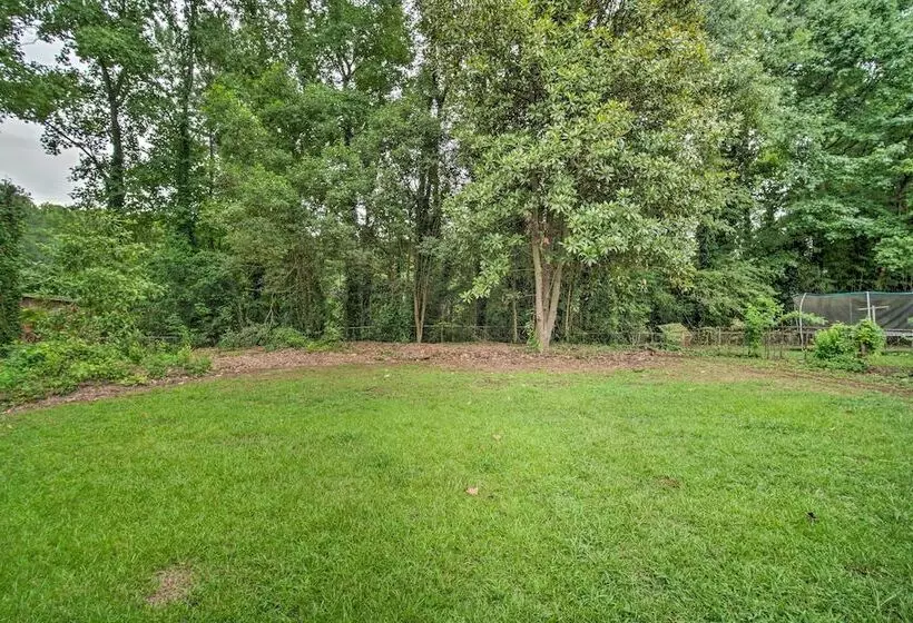 Renovated Family Home ~ 18 Mi To Dwtn Atlanta