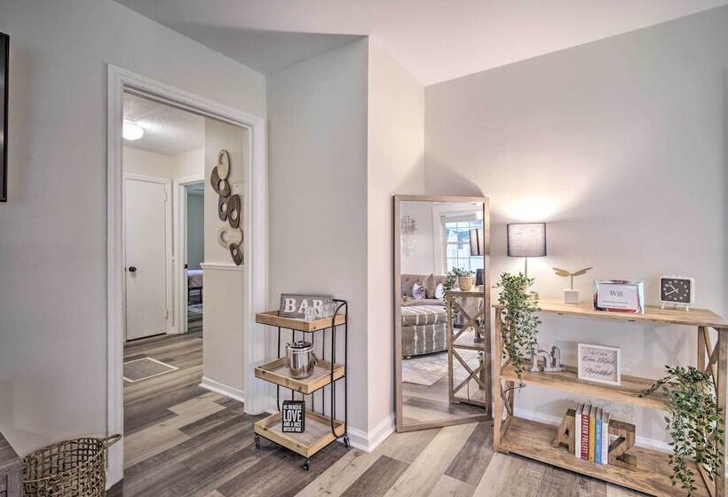 Renovated Family Home ~ 18 Mi To Dwtn Atlanta