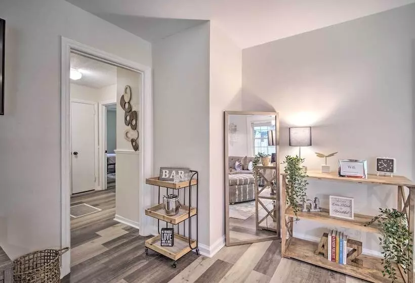 Renovated Family Home ~ 18 Mi To Dwtn Atlanta