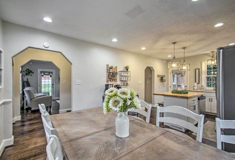 Renovated Lynchburg House ~ 2 Mi To Downtown!