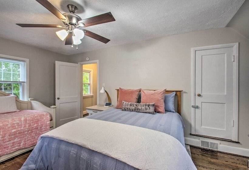 Renovated Lynchburg House ~ 2 Mi To Downtown!