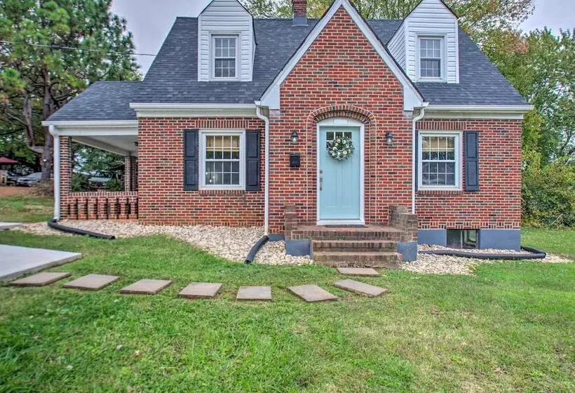 Renovated Lynchburg House ~ 2 Mi To Downtown!