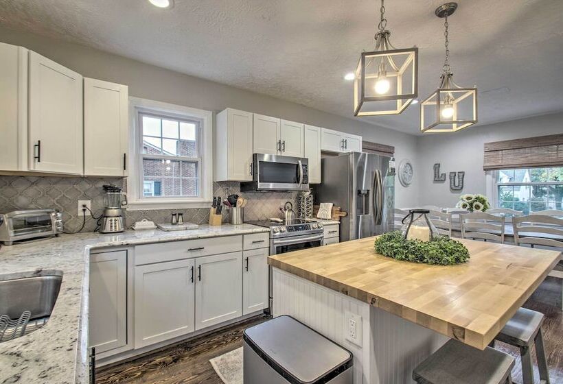 Renovated Lynchburg House ~ 2 Mi To Downtown!