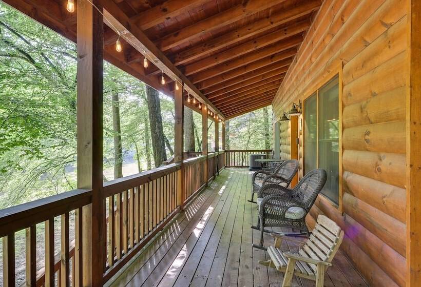 Riverfront Ellijay Cabin W/ Deck + Pool Access!