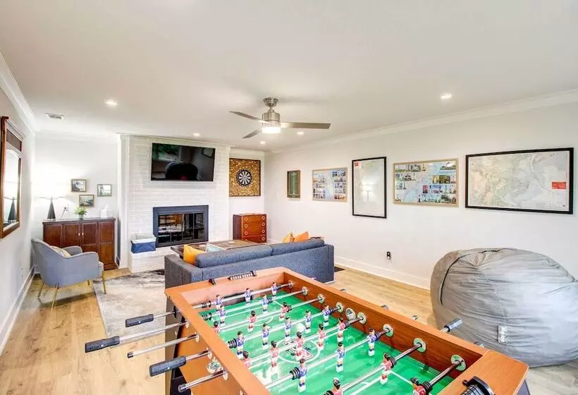 Riverfront Richmond Hill Home W/ Private Pool