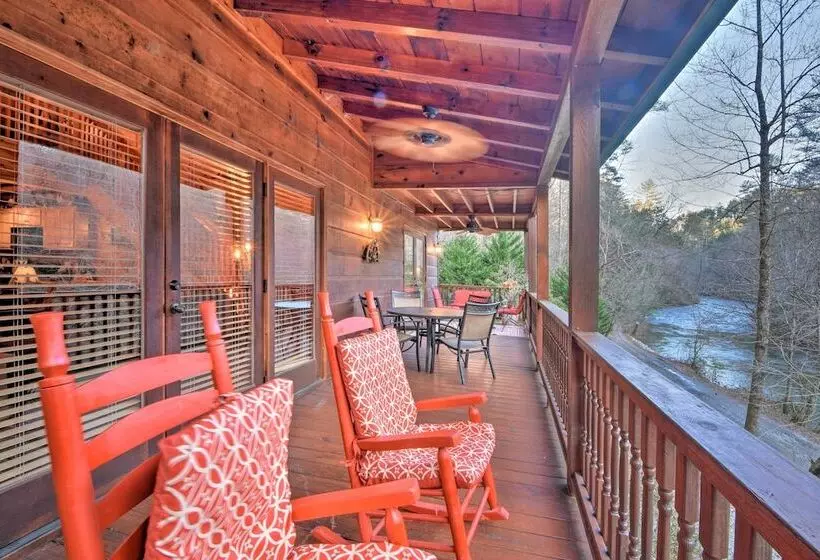 Riverside Ellijay Cabin W/ Hot Tub & Game Room