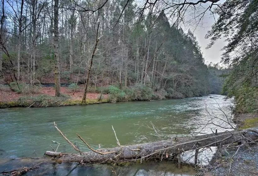 Riverside Ellijay Cabin W/ Hot Tub & Game Room