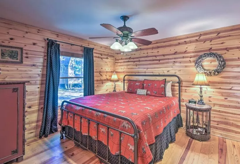 Rustic Cabin W/ Hot Tub: 2 Mi To Unicoi State Park