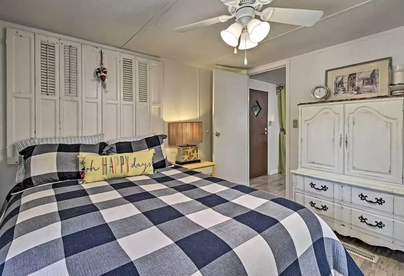 Rustic Midway Retreat W/ Deck & Creek Access!