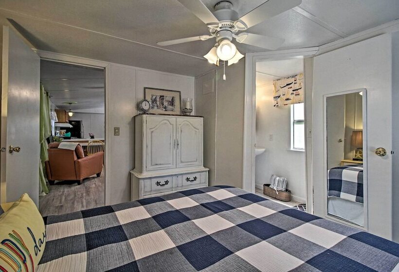 Rustic Midway Retreat W/ Deck & Creek Access!