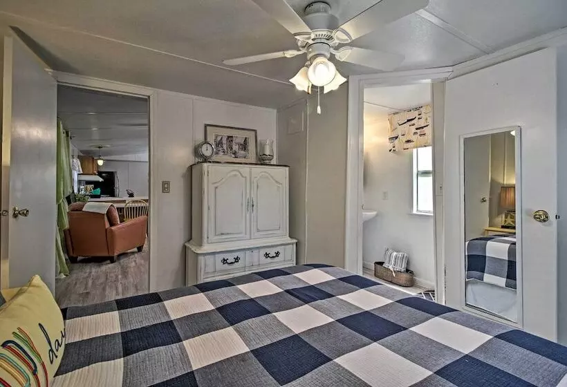 Rustic Midway Retreat W/ Deck & Creek Access!