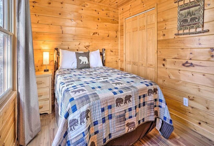 Serenity Cabin W/ Furnished Deck