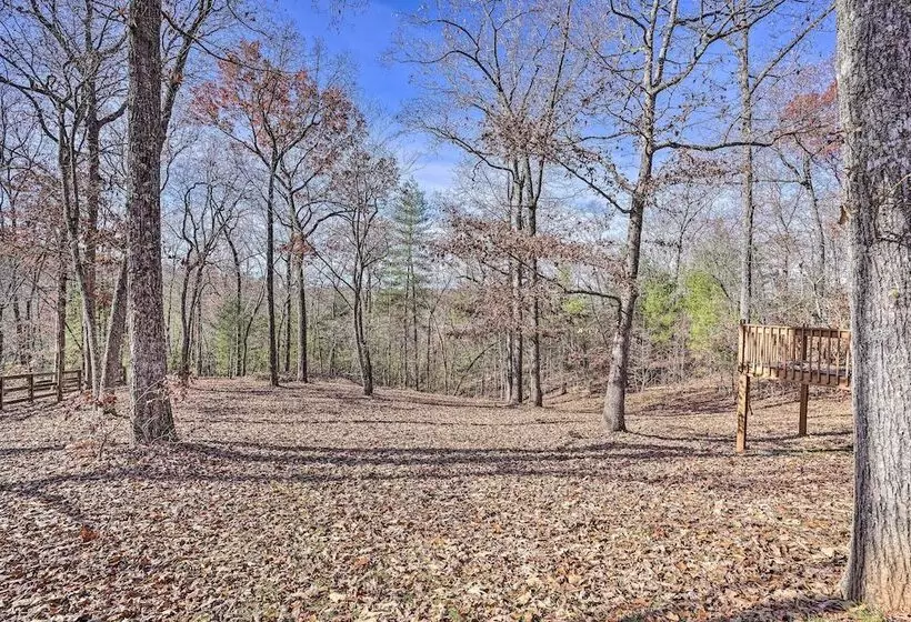 Serenity Cabin  W/ Furnished Deck