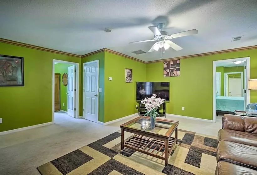 Spacious Acworth Home W/ Deck ~ 1 Mi To Lake