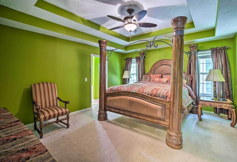 Spacious Acworth Home W/ Deck ~ 1 Mi To Lake