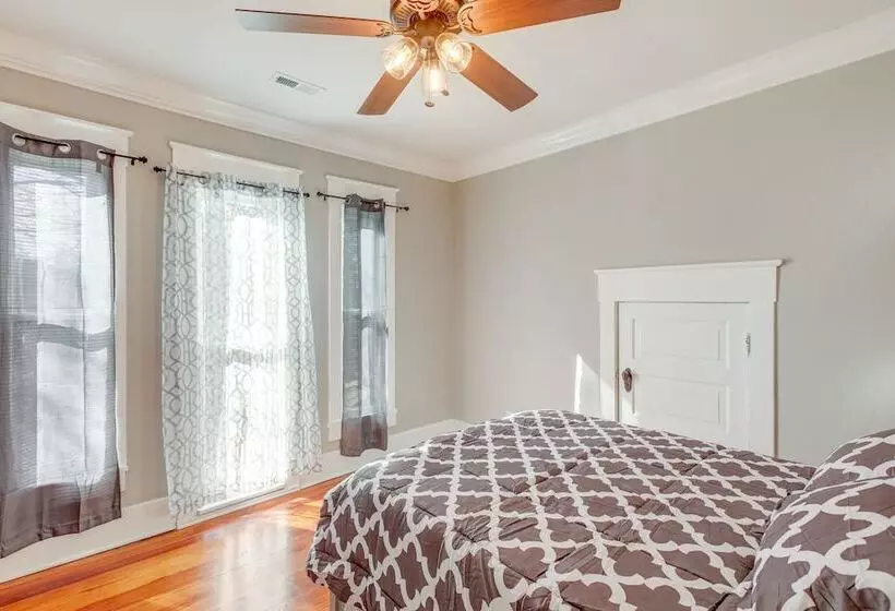 Spacious Athens Home ~ 1 Mi To Downtown!