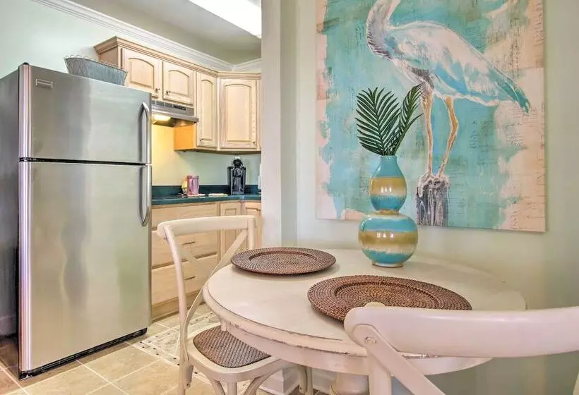 Spacious Tybee Island Retreat W/ Private Pool