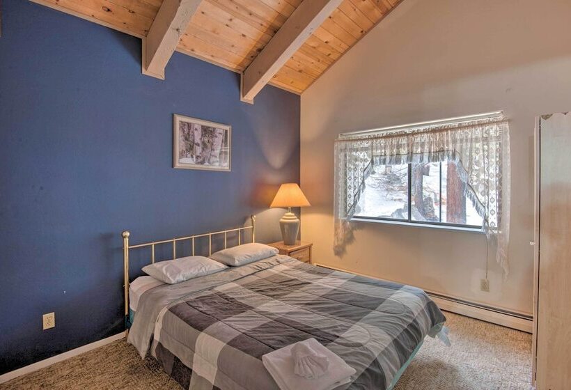 Stateline Ski House: Walk To Boulder Lift!