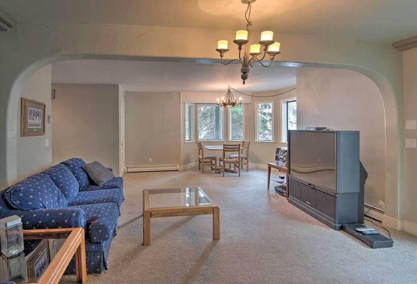 Stateline Ski House: Walk To Boulder Lift!