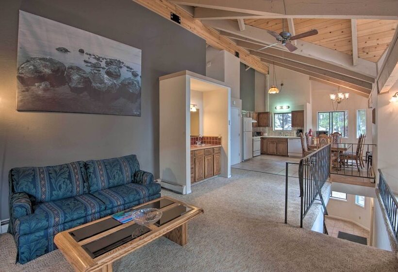 Stateline Ski House: Walk To Boulder Lift!