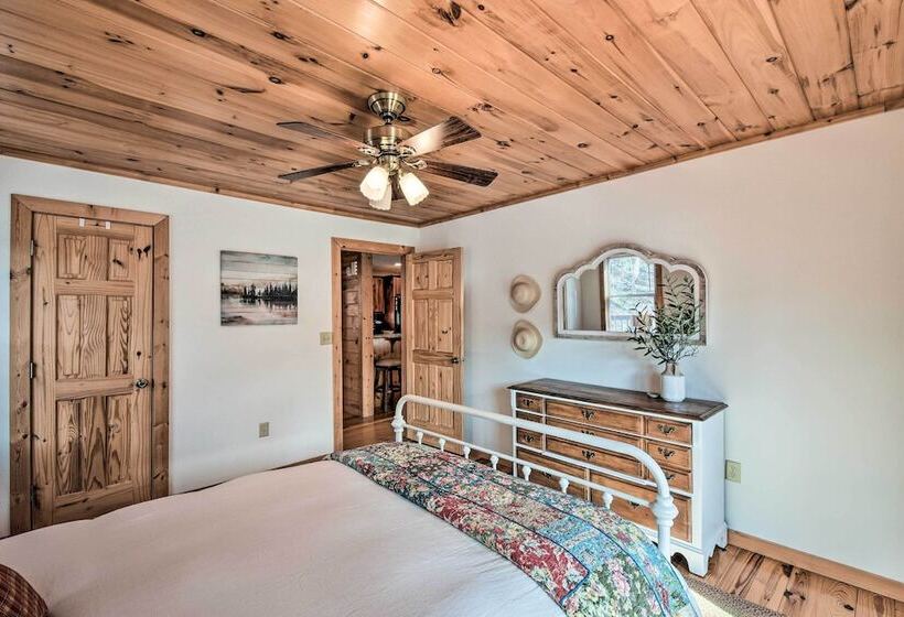 The River Rest Ellijay Cabin W/ Hot Tub!