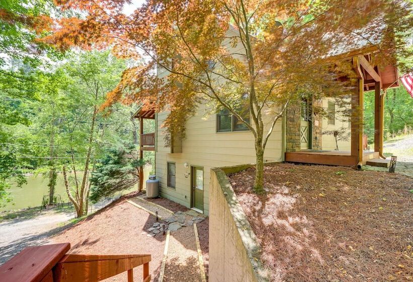 The River Rest Ellijay Cabin W/ Hot Tub!