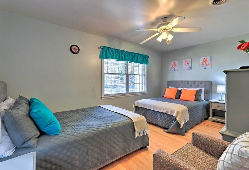 Welcoming Stone Mountain Home Hiking Nearby