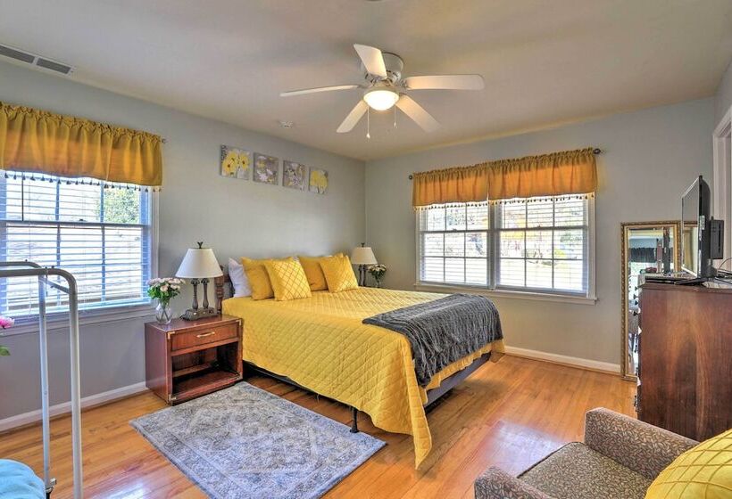 Welcoming Stone Mountain Home Hiking Nearby