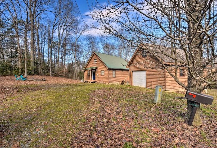 Woodsy Blue Ridge Retreat, 3 Mi To Downtown!