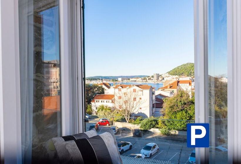 酒店 A Heritage Split